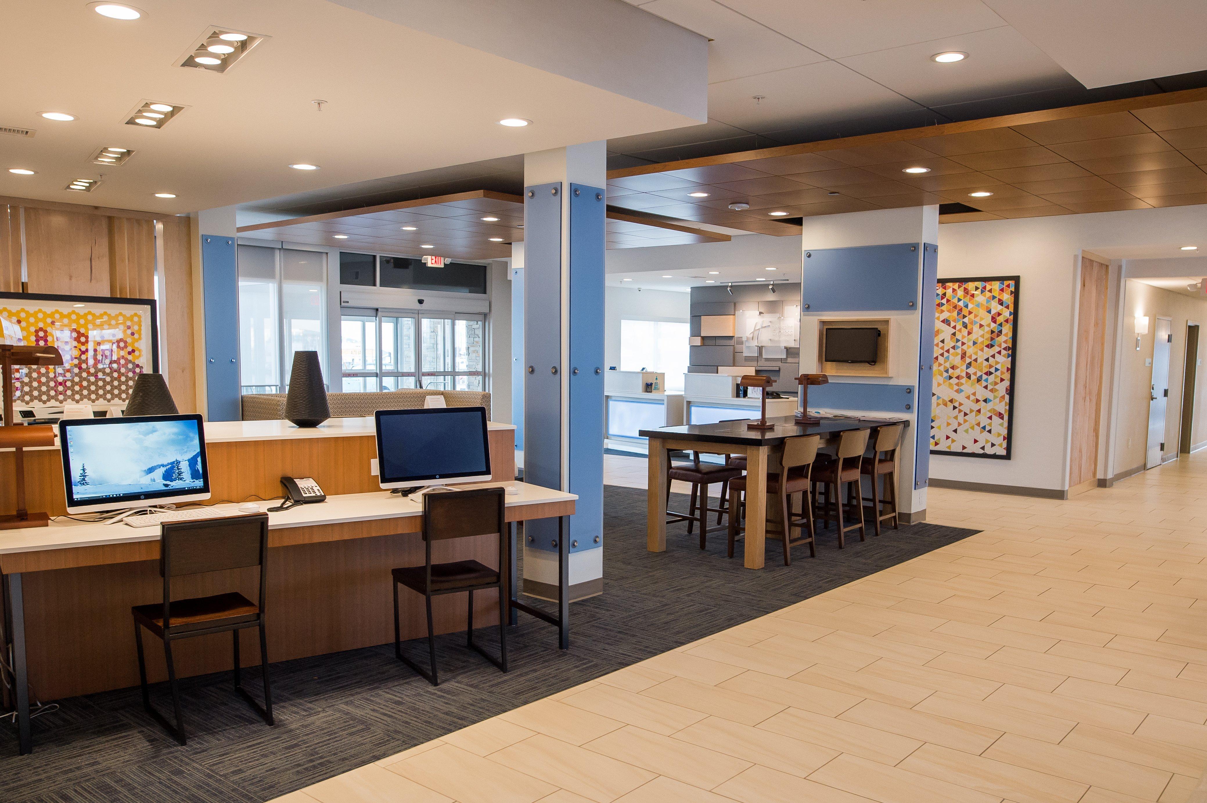 Holiday Inn Express & Suites - Marietta By Ihg Extérieur photo